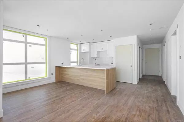 6320 Sentinal Dr #412, Nanaimo, BC V9V 1W4