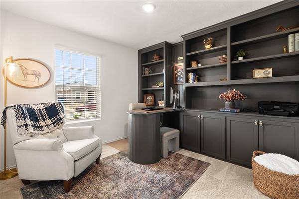 5715 Manarchos Lane, Forney, TX 75126