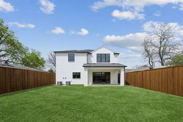 Dallas, TX 75218,8934 Diceman Drive