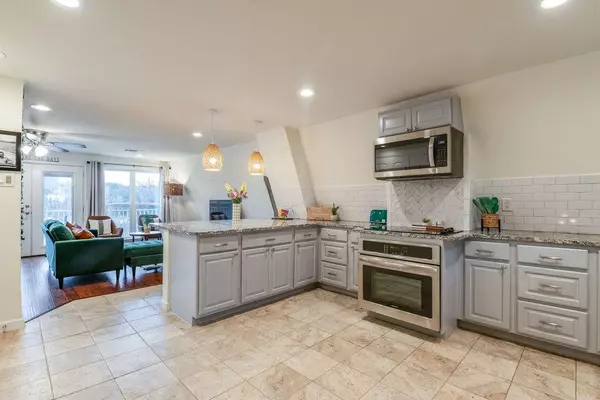 Granbury, TX 76048,1122 Indian Drive