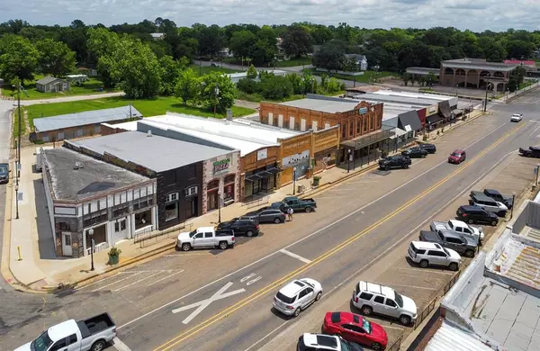 Troup, TX 75789,125 W Duval Street