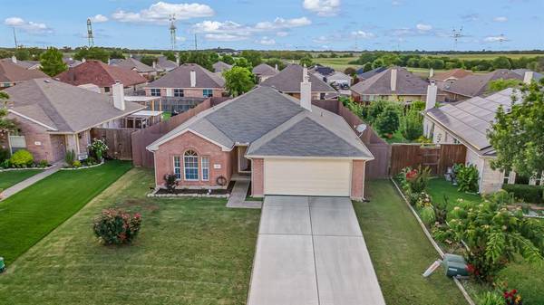 425 Rustic Grove Lane, Royse City, TX 75189