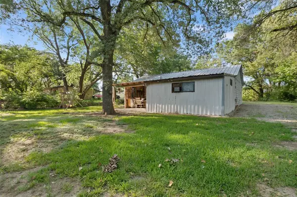 Weatherford, TX 76088,4503 Mineral Wells Highway