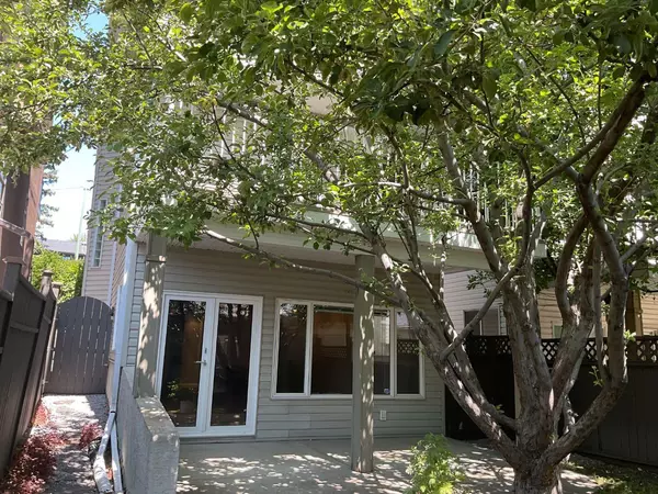 Calgary, AB T2T 1S6,1719 31 AVE SW