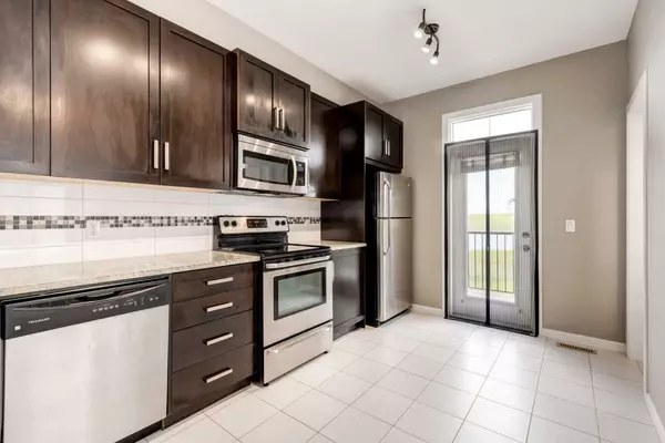 Calgary, AB T2Z 1B8,76 New Brighton PT Southeast