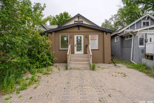 1535 VICTORIA AVENUE, Regina, SK S4P 0P6