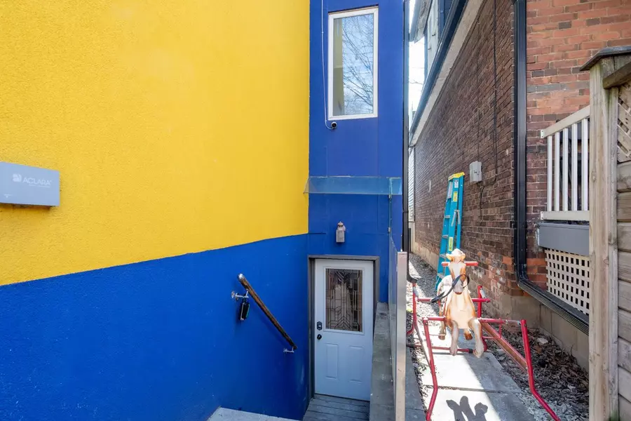 1 Minto ST #Lower, Toronto E01, ON M4L 1B5