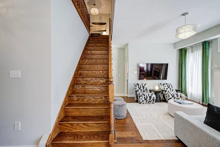 54 Rainbow Valley CRES, Markham, ON L6E 1Z1