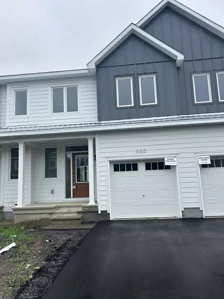 950 Seagrave LN, Stittsville - Munster - Richmond, ON K0A 2Z0