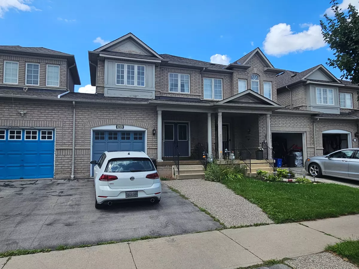 Burlington, ON L7L 6W9,5651 Evelyn LN