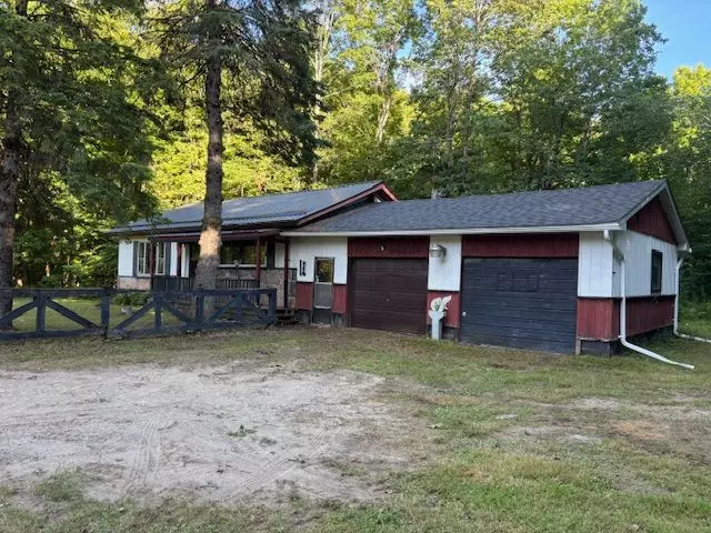Minden Hills, ON K0M 2K0,1078 South Lake RD