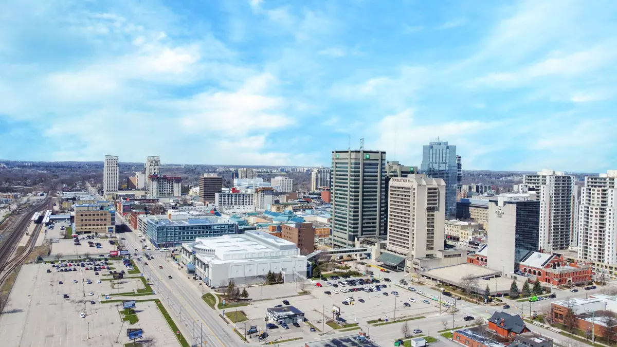 London East, ON N6B 1P8,335 KING ST