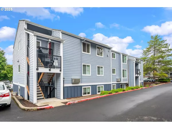 47 EAGLE CREST DR #59, Lake Oswego, OR 97035