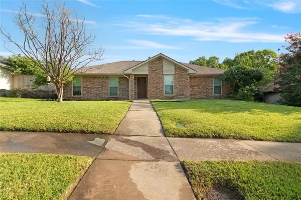 Carrollton, TX 75007,1610 Saint James Drive