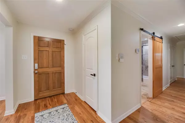 Dallas, TX 75230,5820 Forest Lane
