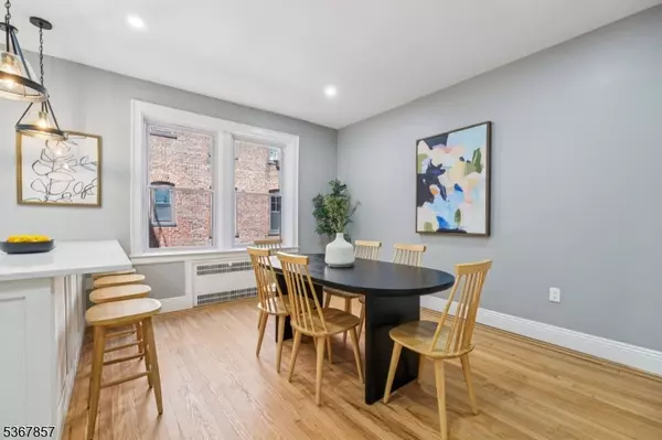 Jersey City, NJ 07306,340 Fairmount #209