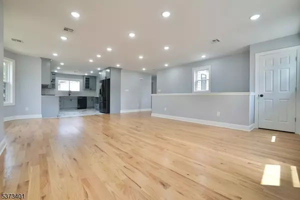 226 Park Ave 2nd Floor, Nutley Twp., NJ 07110