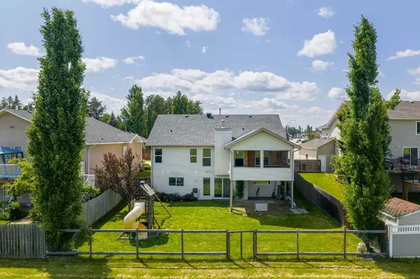 Whitecourt, AB T7S 1H8,6 Park CIR