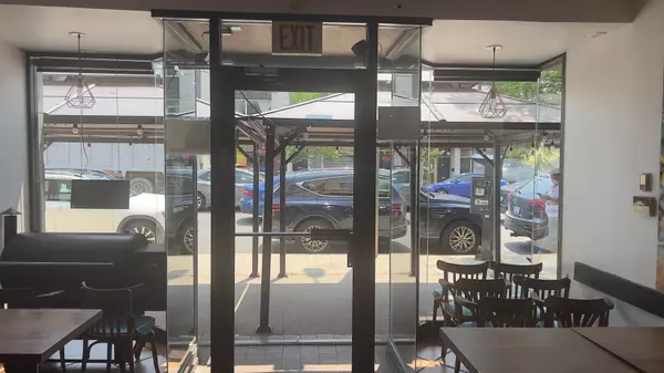 Toronto C04, ON M6C 2C5,994 Eglinton AVE W