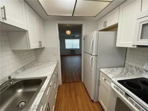 1150 E Sample Rd #110, Pompano Beach, FL 33064