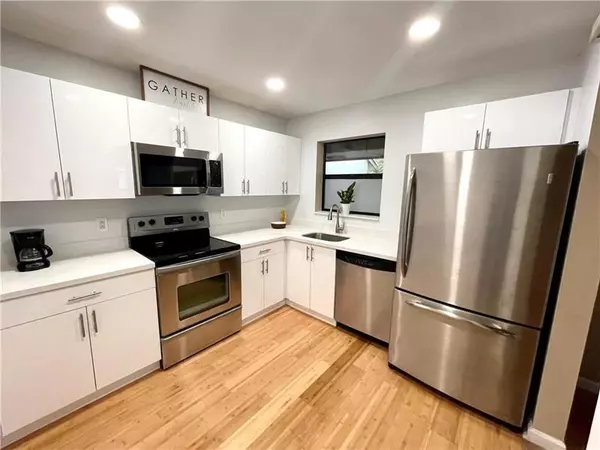 3561 NW 35th St, Pompano Beach, FL 33066