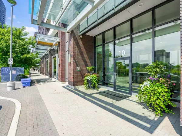 Toronto W08, ON M9B 0E2,10 gibbs RD #318