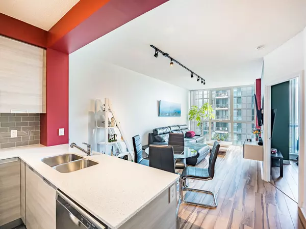 Mississauga, ON L5R 0E4,55 Eglinton AVE W #1301