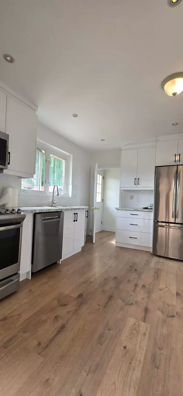 Caledon, ON L7E 4X7,324 Henderson ST