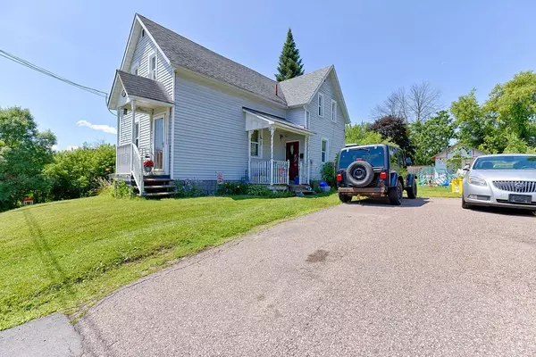 Pembroke, ON K8A 4P6,418 Murray ST