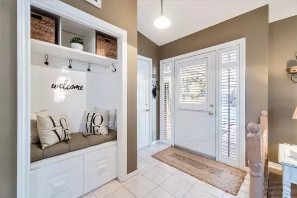 Niagara Falls, ON L2H 2Z9,5991 Andrea DR