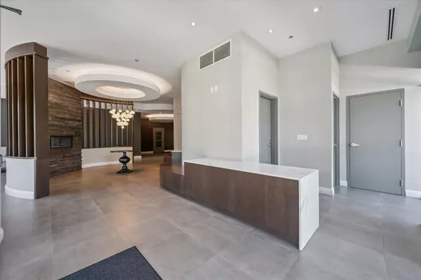 Hamilton, ON L9C 0E6,1 Redfern AVE #102