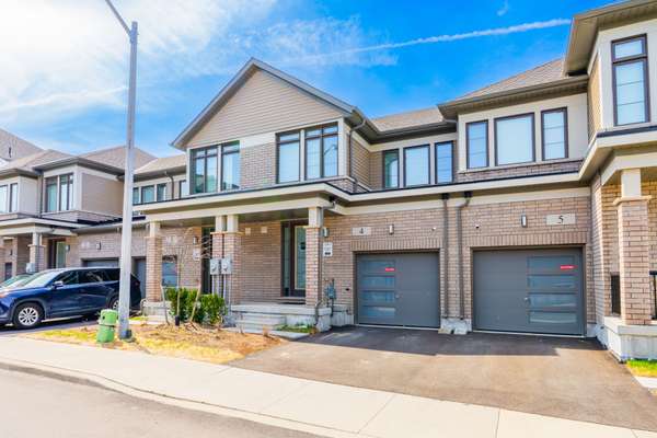 10 Freedom CRES #4, Hamilton, ON L0R 1W0