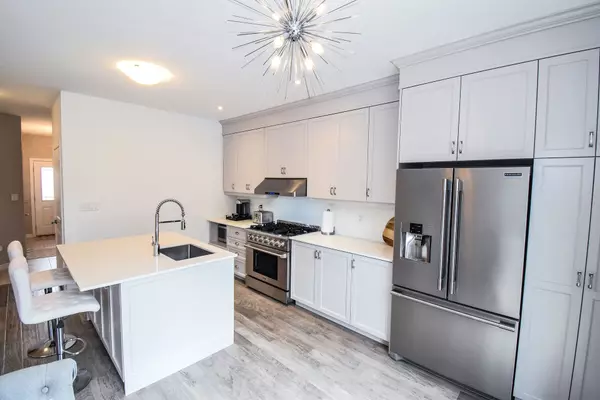 Lincoln, ON L3J 0S5,4062 Thomas ST