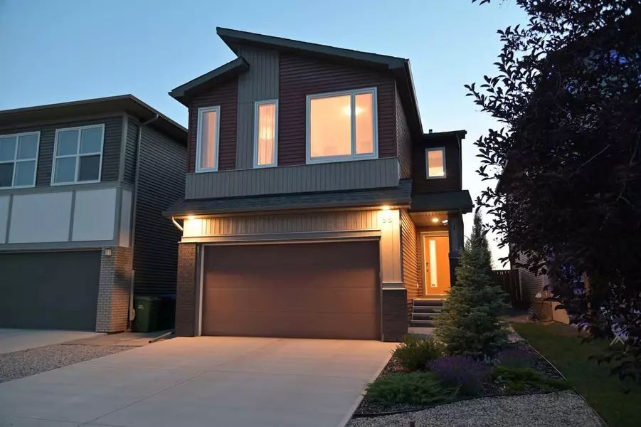 98 Walgrove GN Southeast, Calgary, AB T2X 2H9