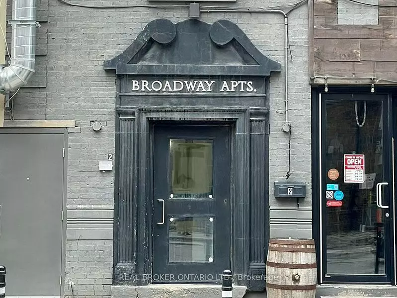 2 Broadway AVE #3, Toronto C10, ON M4P 1T4
