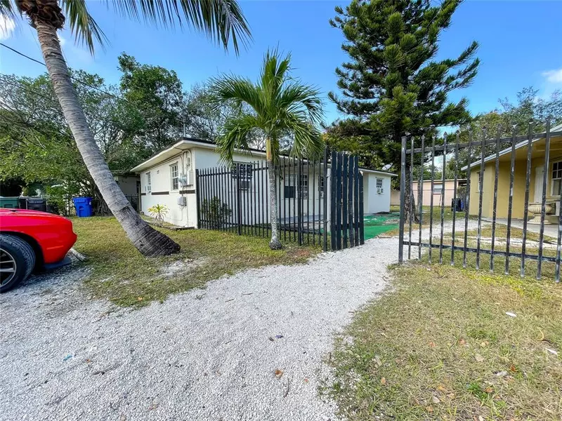 1717 NW 8th Pl #2, Fort Lauderdale, FL 33311