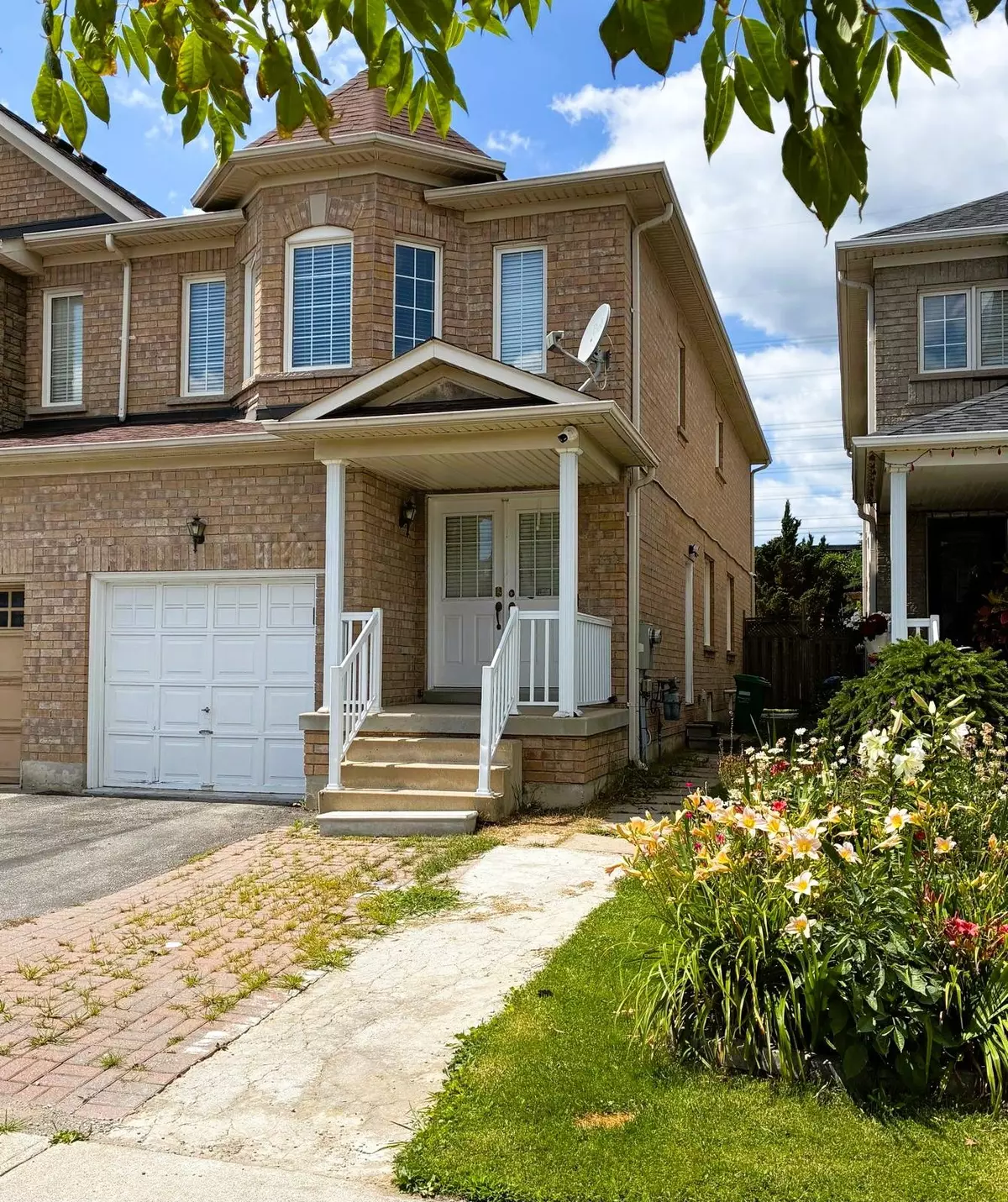 Mississauga, ON L5N 8N2,3857 Partition RD #Upper