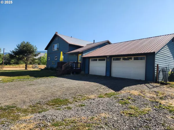 1008 FOSTER ST, Cove, OR 97824