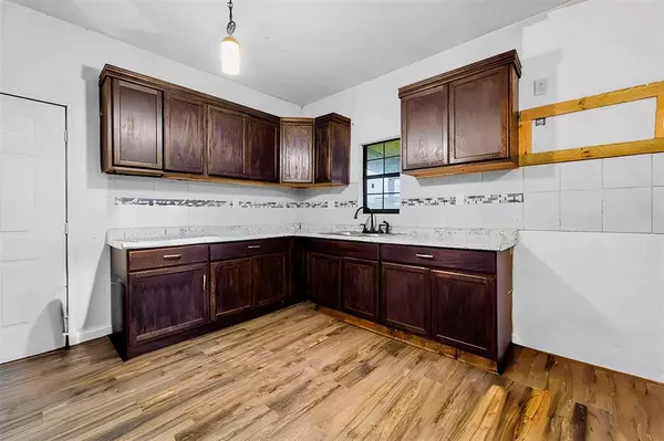Kerens, TX 75144,288 County Road 3011