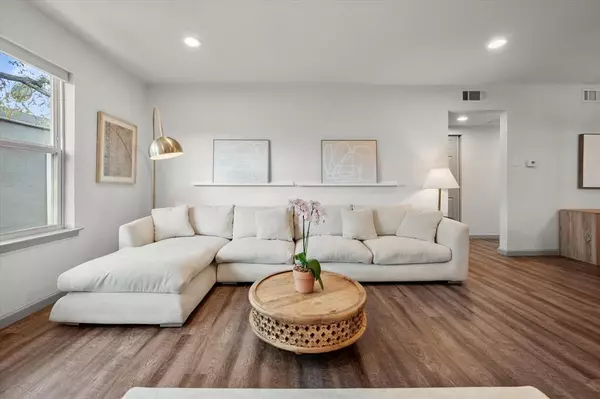 Dallas, TX 75206,5111 Skillman Street #229