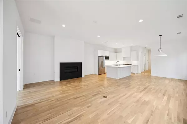 Dallas, TX 75206,5638 Winton Street