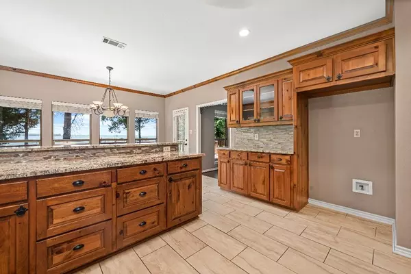 Kerens, TX 75144,143 Stockton Point