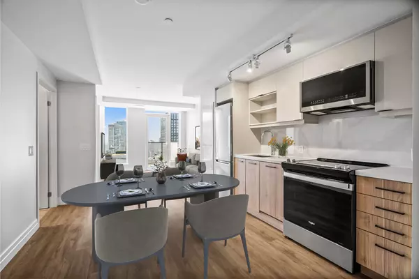 203 Jarvis ST #3209, Toronto C08, ON M5B 0E7