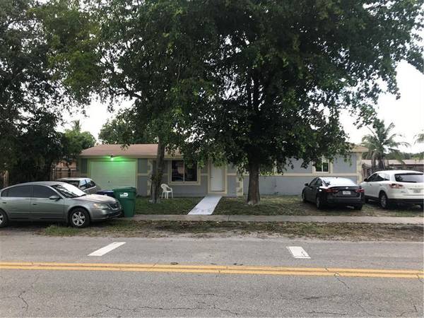 20921 NE 13th Pl, Miami, FL 33179