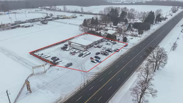 Innisfil, ON L0S 4P2,6938 Yonge ST