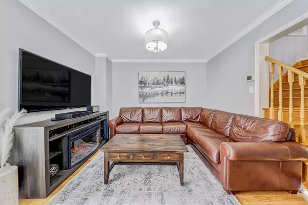 Richmond Hill, ON L4B 4T1,108 King William CRES