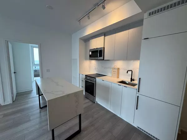 Toronto W01, ON M6K 0J2,285 Dufferin ST #1011