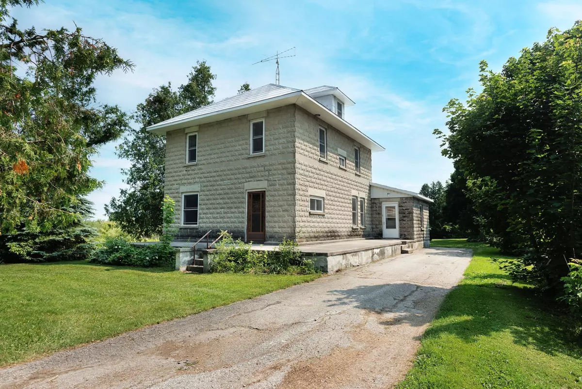 Kawartha Lakes, ON K0M 2B0,1850 Victoria RD