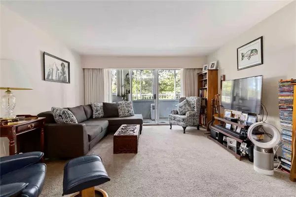 Victoria, BC V8V 2T4,1050 Park Blvd #204