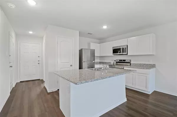 Denison, TX 75021,406 E Munson Street